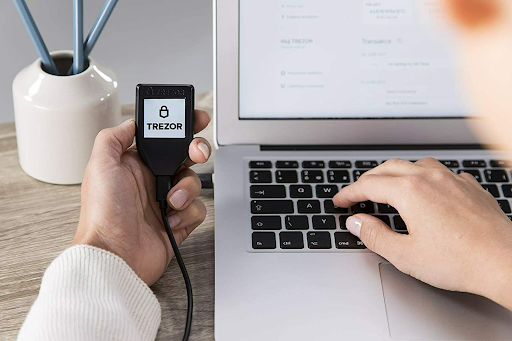 Monedero frío Trezor Modelo T